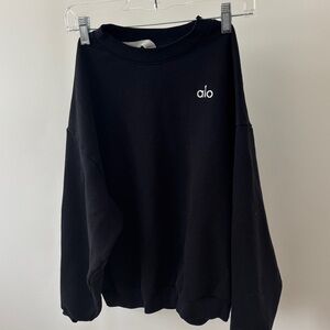 ALO Yoga Women’s Classic Black Crewneck Sweater